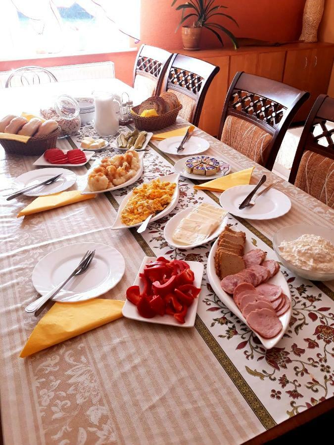 Gospodarstwo Agroturystyczne Pod Lasem Maria Plazio Narol Esterno foto